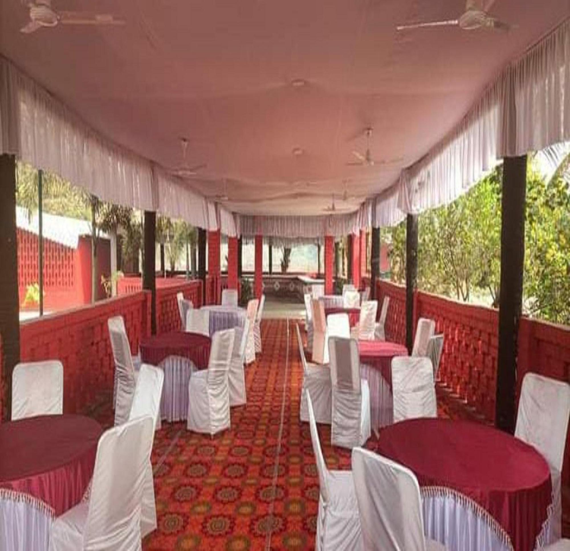 Green Point - Hotels And Resorts In Angul Экстерьер фото